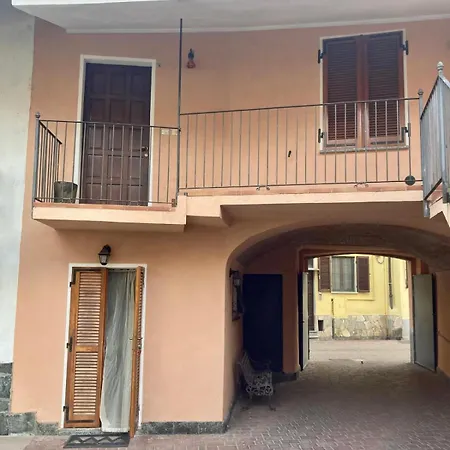 Apartamento Casetta Fiabesca Near Ivrea *